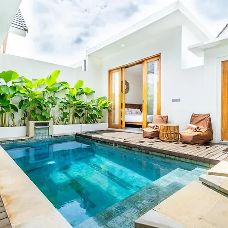Sunset Village Villas Complex